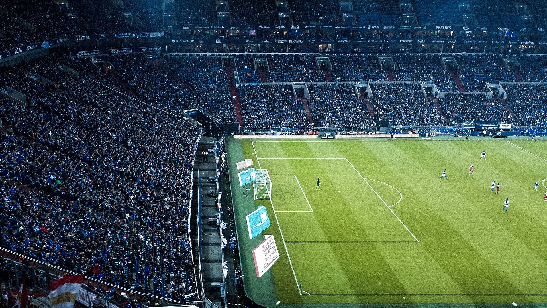 德甲荣誉战:白刃战中的精彩拼抢,德甲荣誉战_白刃战中的精彩拼抢怎么打